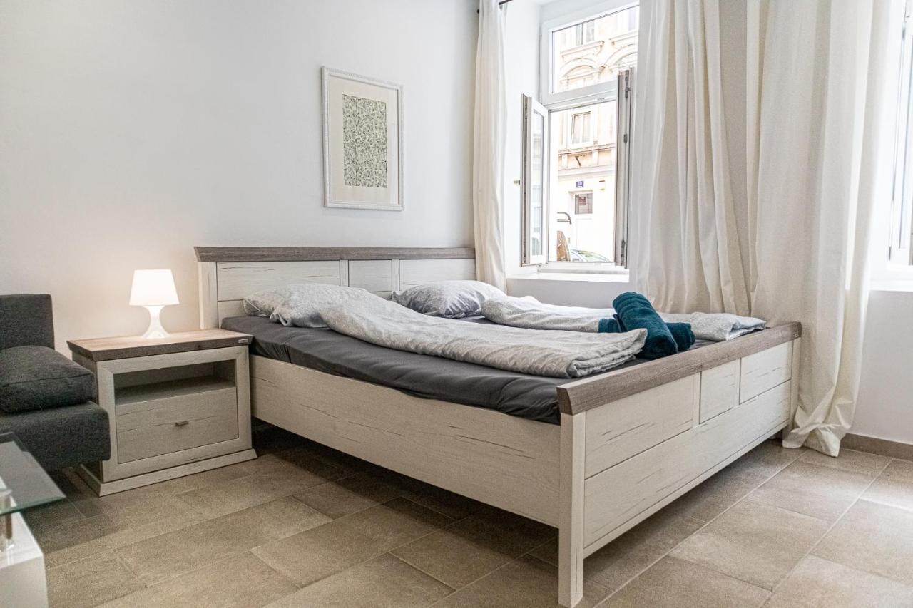 9 Min From City Center - Lovely Studio Near U1 Reumannplatz 维也纳 外观 照片